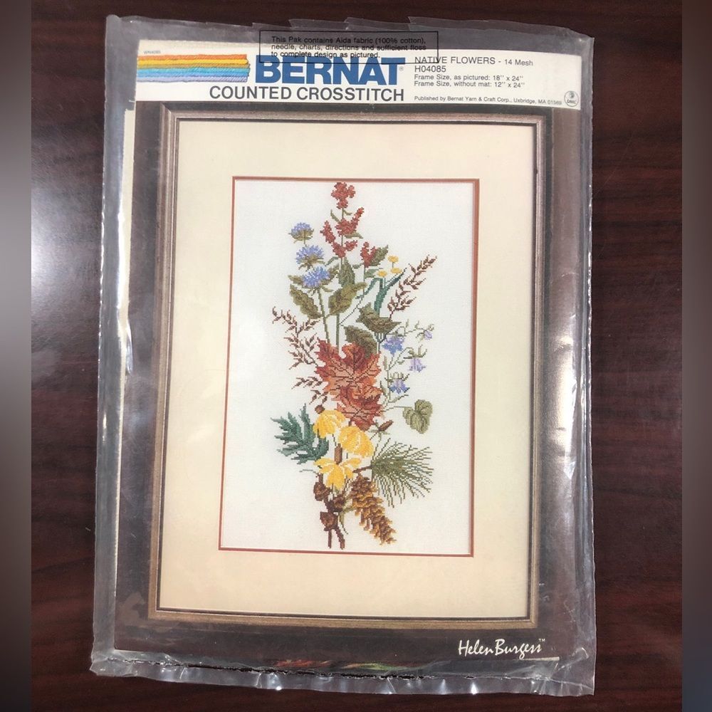 HAND CRAFTED Vintage 1982 Bernat Native Flowers Cross Stitch H04085 Book No 569